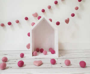 Felt Pom Pom Garland - Mix of pinks with hearts
