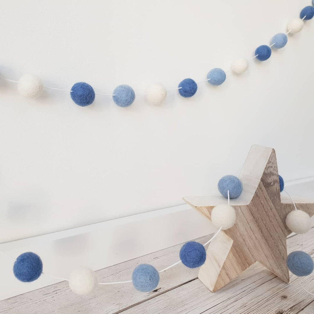 Blue & White Felt Pom Pom Garland