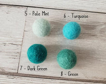 Load image into Gallery viewer, Felt pom pom curtain tieback